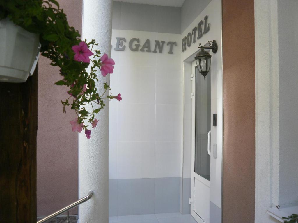 Hotel Elegant Kiev Luaran gambar