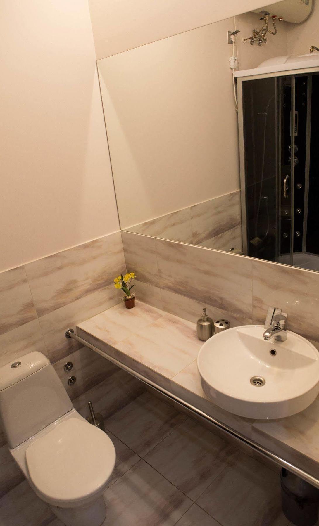 Hotel Elegant Kiev Luaran gambar