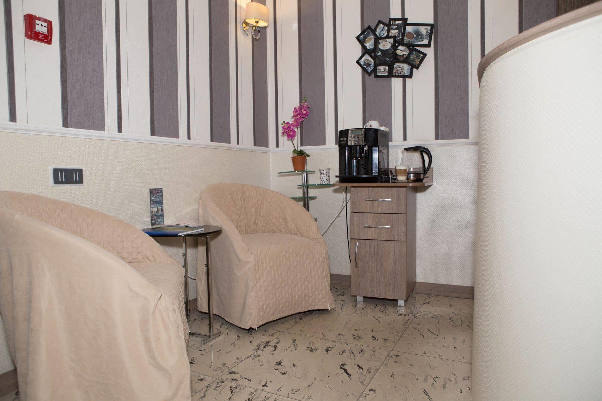 Hotel Elegant Kiev Luaran gambar